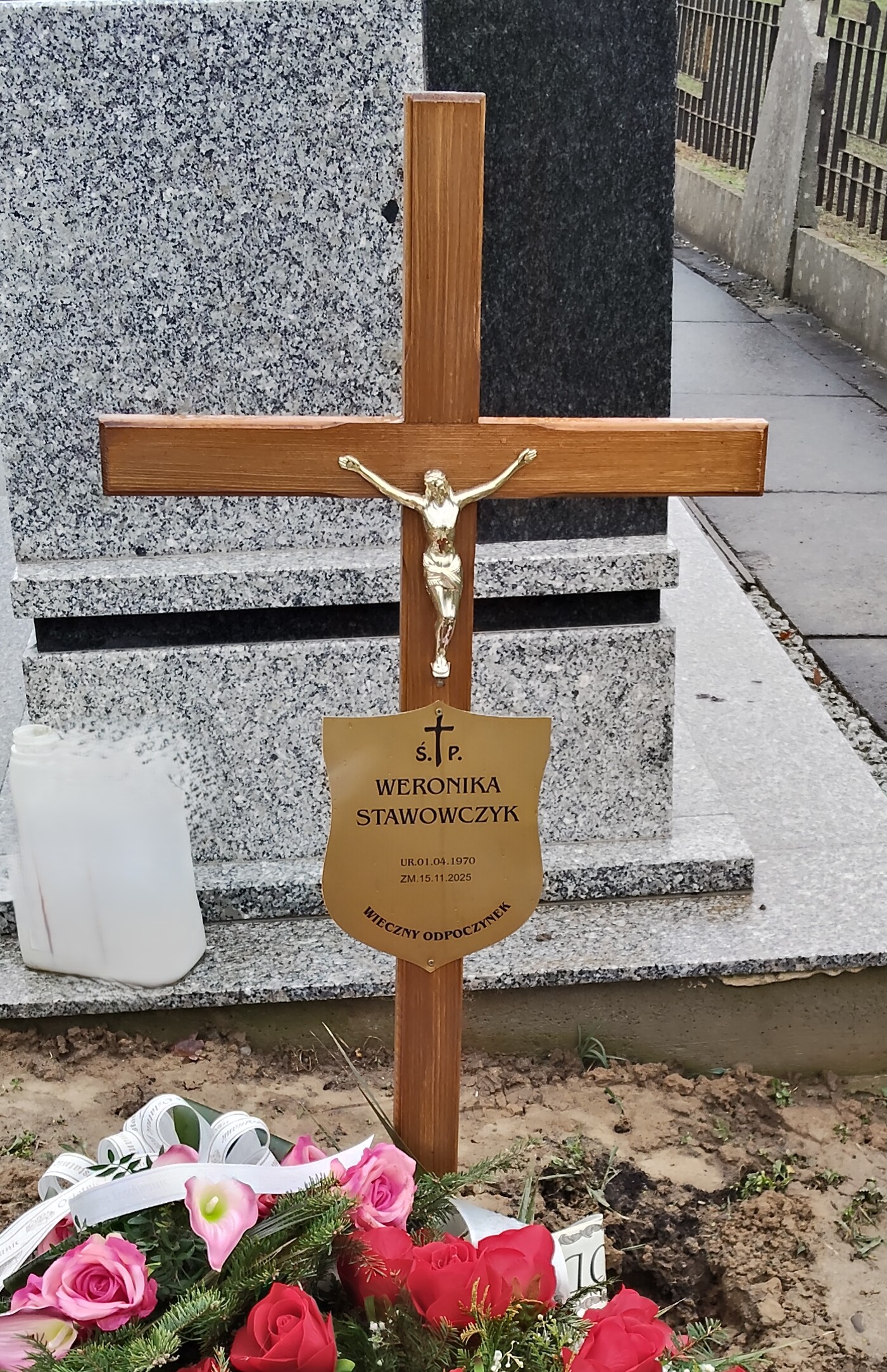 Weronika Stawowczyk 1970 Osiek - Grobonet - Wyszukiwarka osób pochowanych